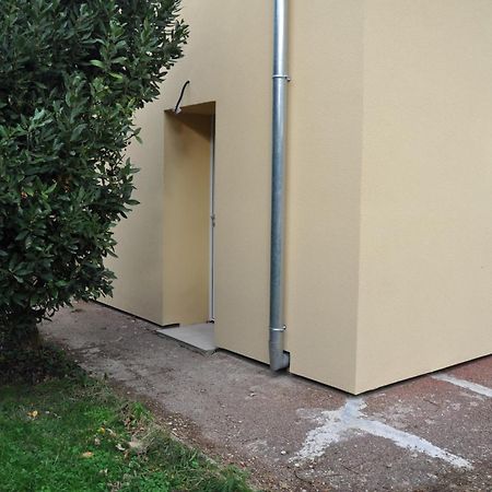 2 Pieces Renove En Rez-De-Chaussee Proche De La Gare Бург-ан-Бресс Экстерьер фото