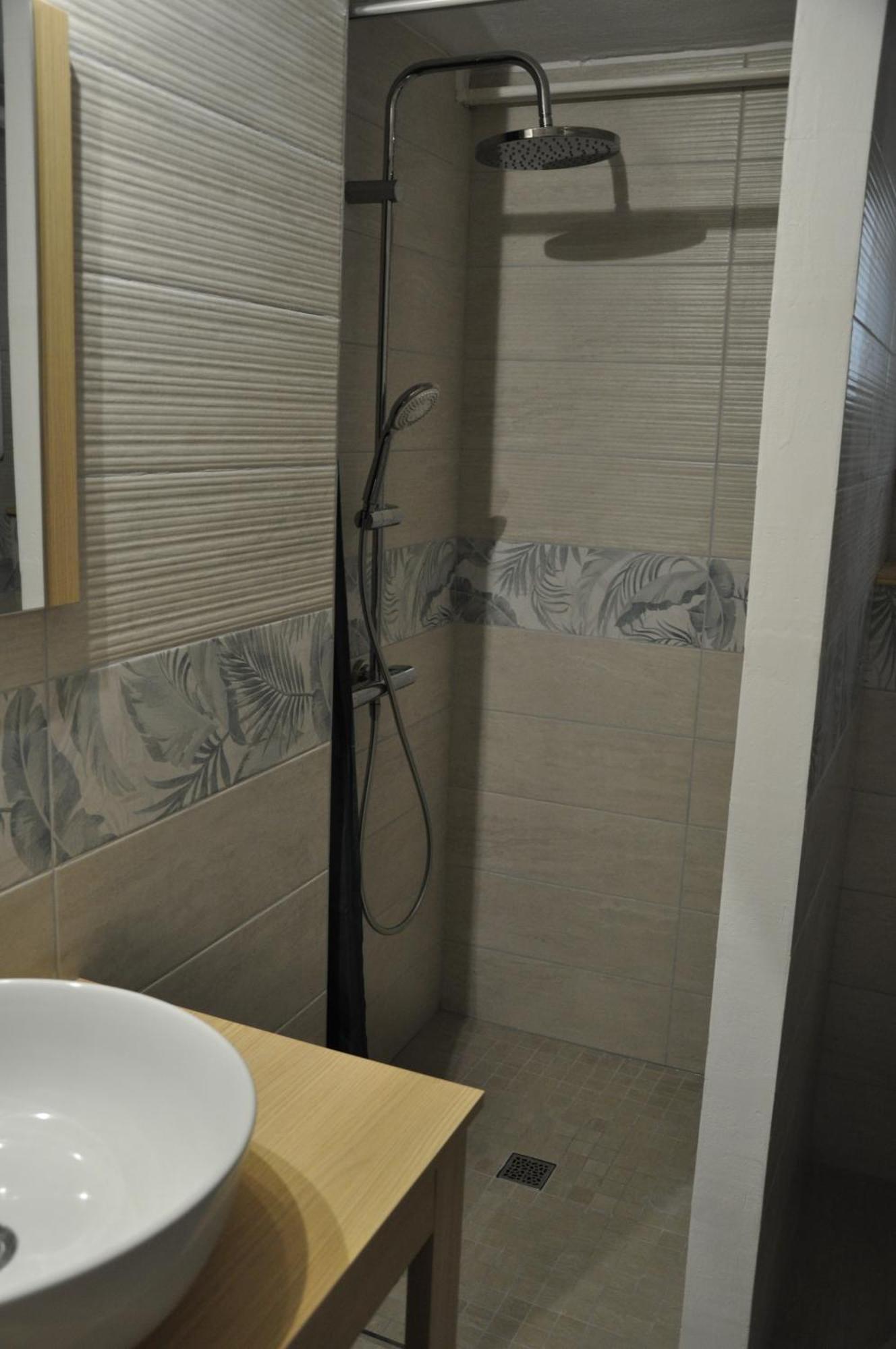 2 Pieces Renove En Rez-De-Chaussee Proche De La Gare Бург-ан-Бресс Экстерьер фото